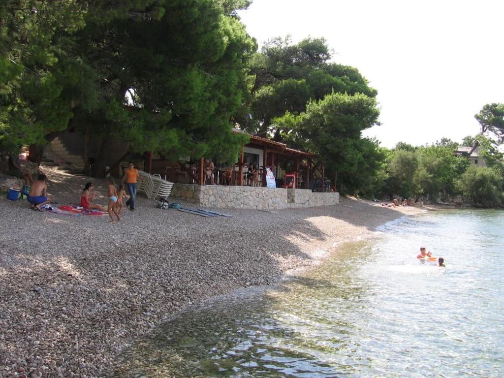 Apartman Seka Omis Exterior photo