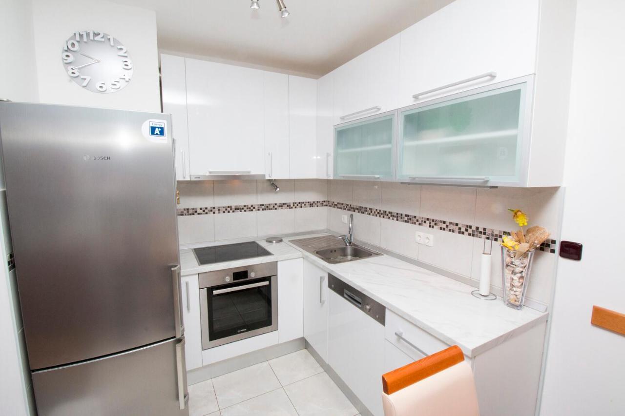 Apartman Seka Omis Exterior photo