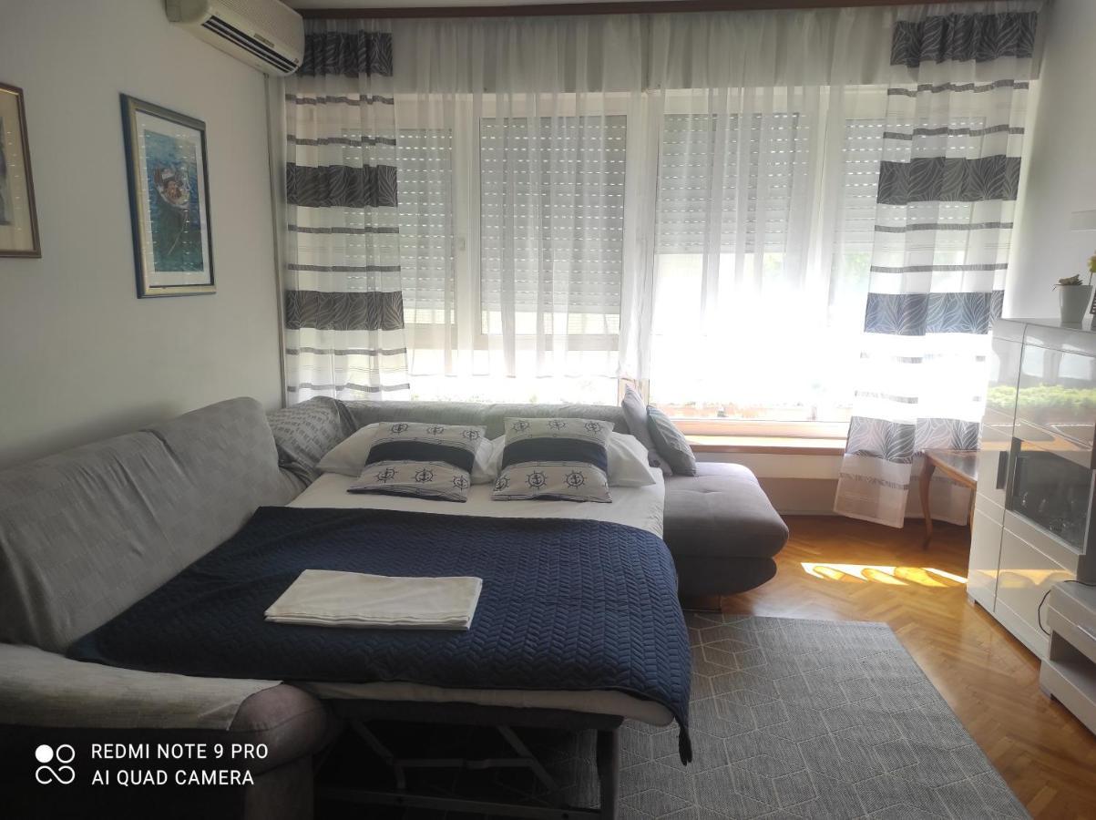 Apartman Seka Omis Exterior photo
